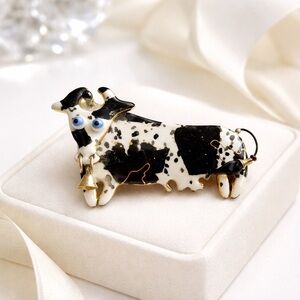Jewelry 10 Charming Cow Brooch